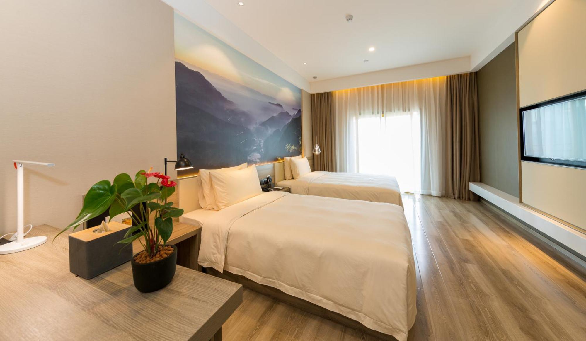 Atour Hotel Chongqing Hongyadong Riverview Exterior photo