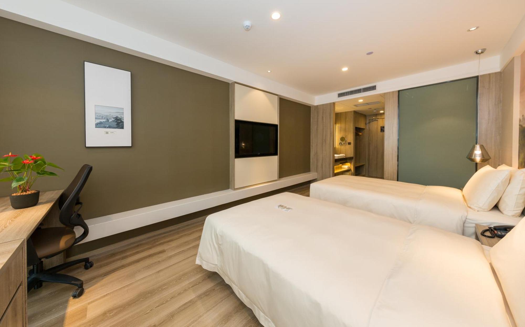 Atour Hotel Chongqing Hongyadong Riverview Exterior photo