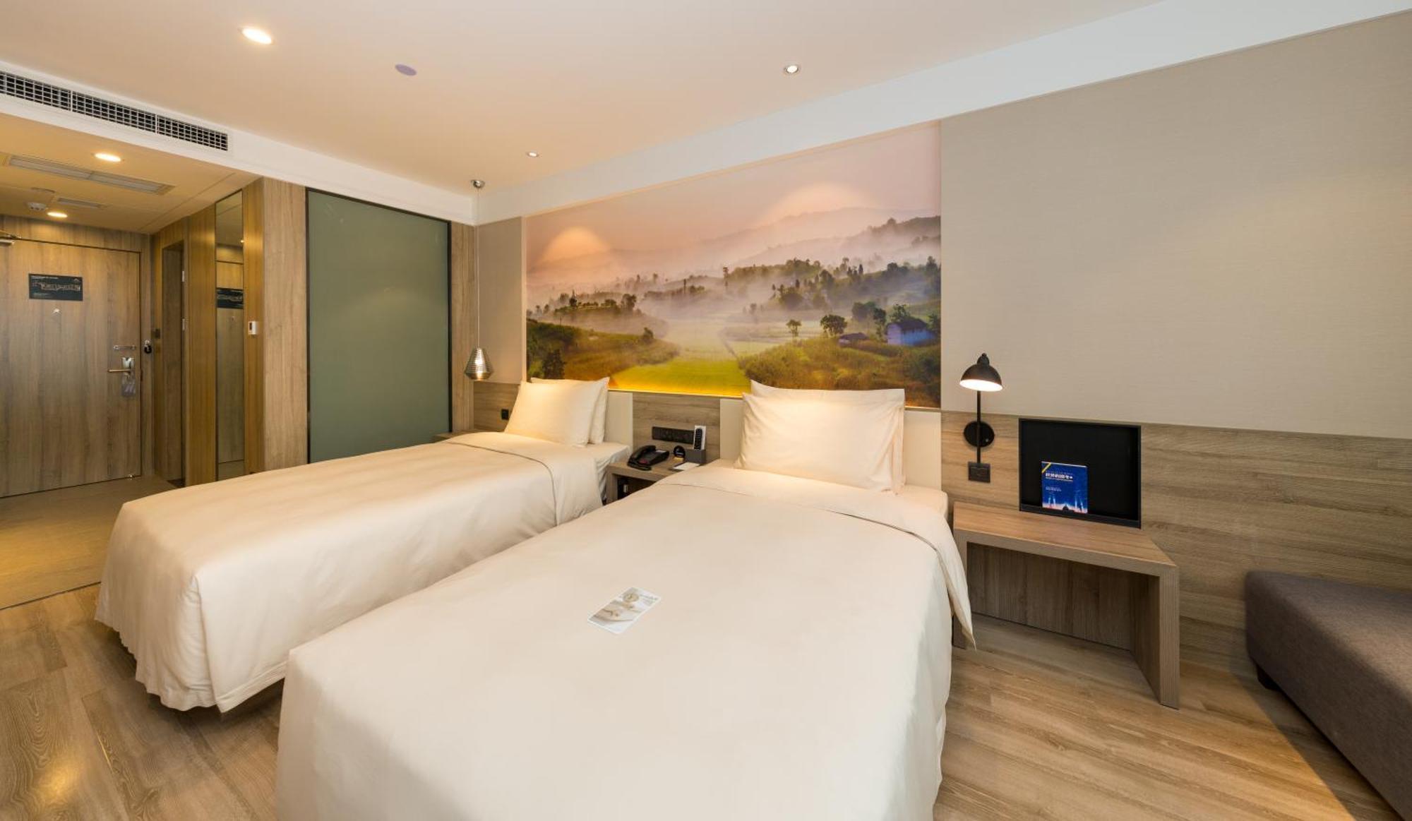 Atour Hotel Chongqing Hongyadong Riverview Exterior photo