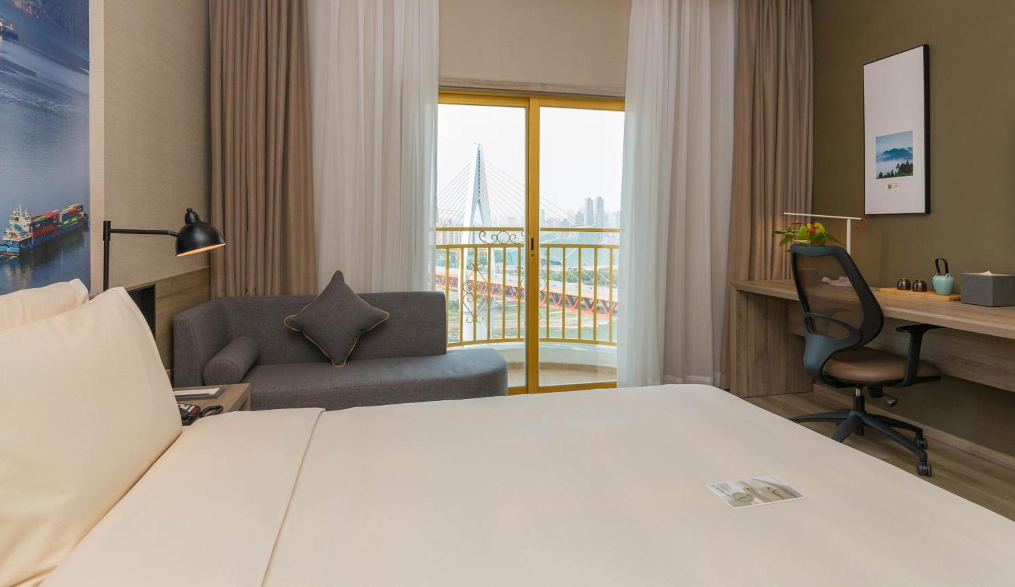 Atour Hotel Chongqing Hongyadong Riverview Exterior photo
